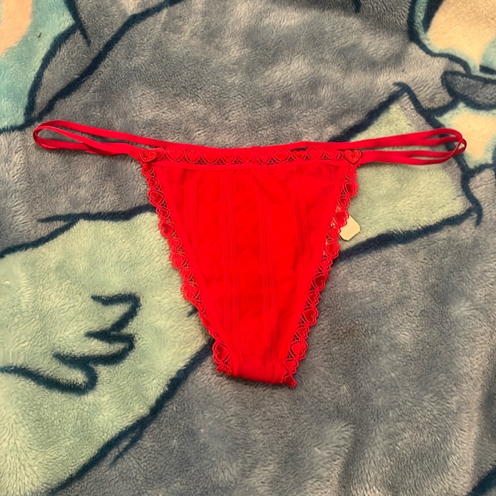 Victoria’s Secret V-String L